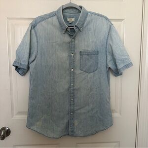 Club Monaco Light Denim Blue Short-Sleeve Button-Down Shirt